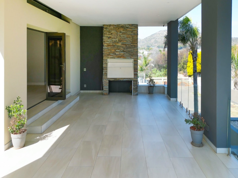 6 Bedroom Property for Sale in Birdwood Estate North West
